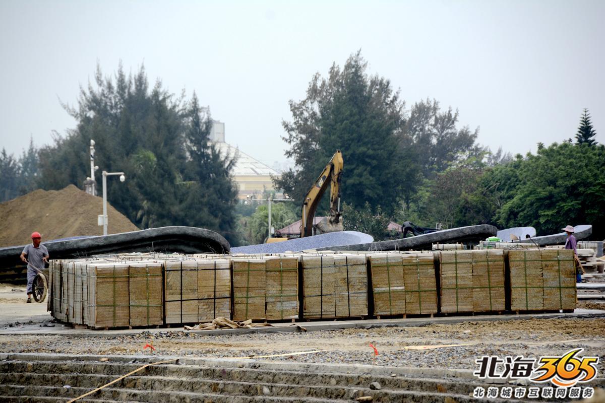 档次提升！北海新“潮”雕初见规模，台阶向海延伸呈现波浪形