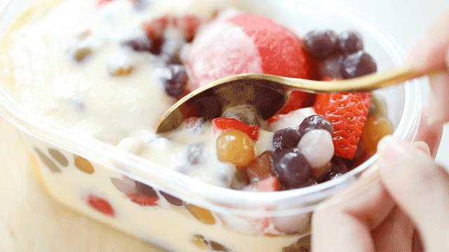 618攻略来了,酥皮流心泡芙、豆乳波波奶盖卷…一卖就是7年