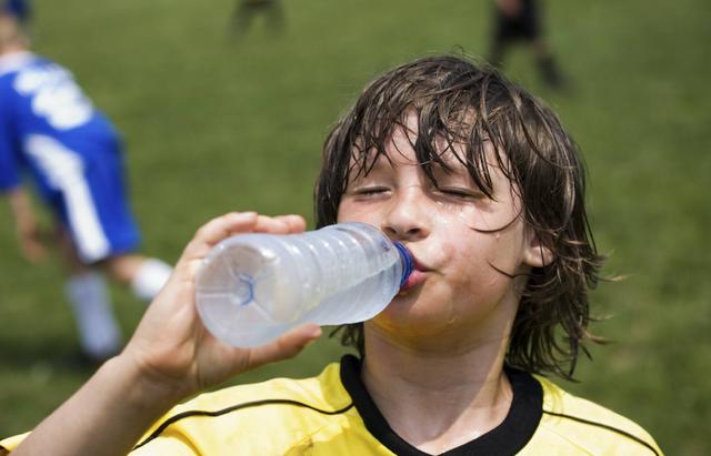 妈妈我想喝饮料用英语怎么说,孩子爱喝什么饮料代表他的性格
