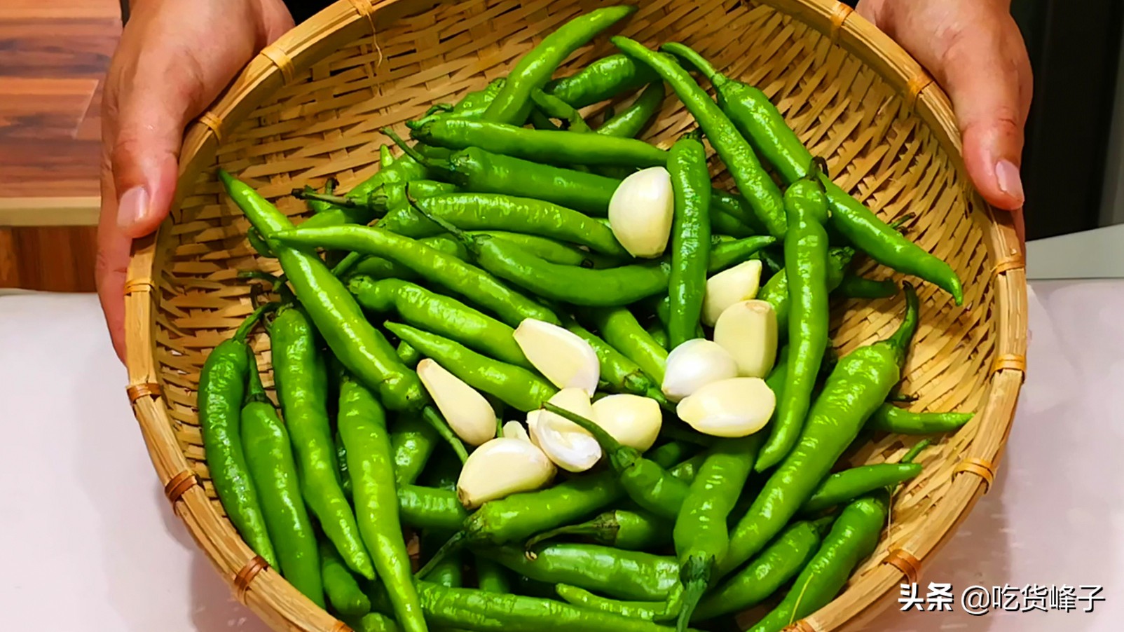 秋天普通辣椒做法,东北秋天辣椒做法