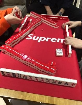 Supreme下一个天价配件,难道是联名“台球桌”或者“麻将桌”?