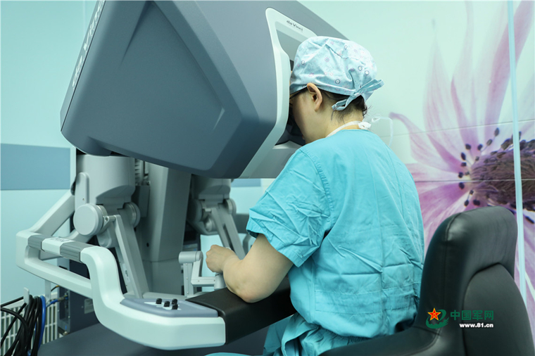 八一儿童医院救治小孩,八一陆军儿童医院