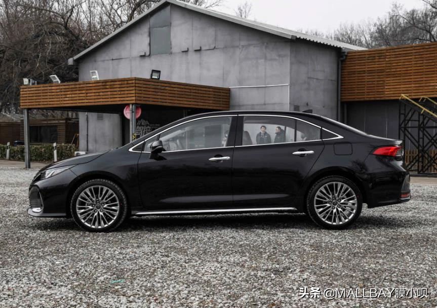 丰田亚洲狮2.0高配贴车衣,丰田亚洲狮的隐藏功能