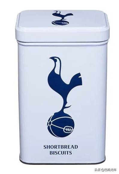 英超各球队争奇斗艳，还有没有更丑的？情侣可慎重买连体毛衣啊！