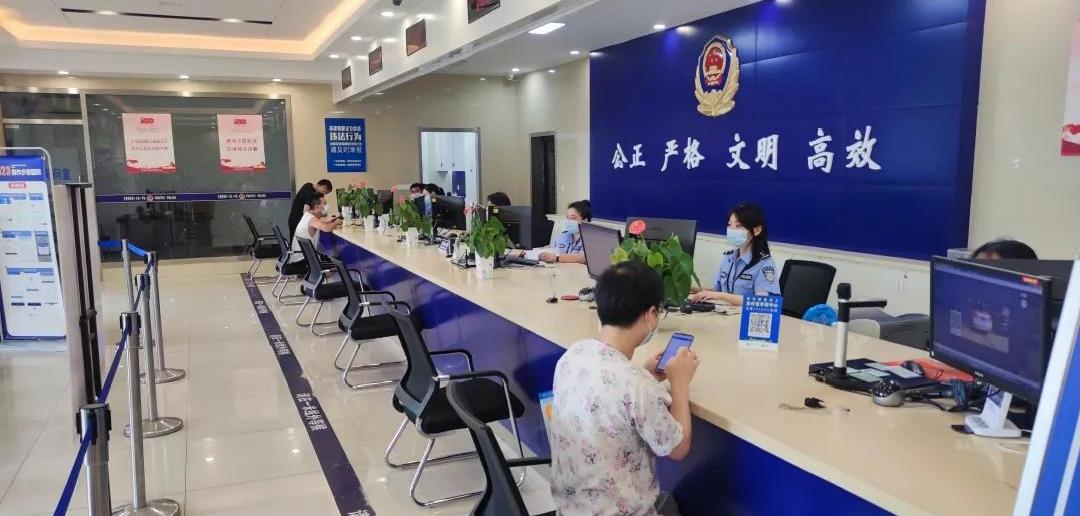 违停未收到短信导致重复罚款,违停被贴罚单不处理会影响征信吗