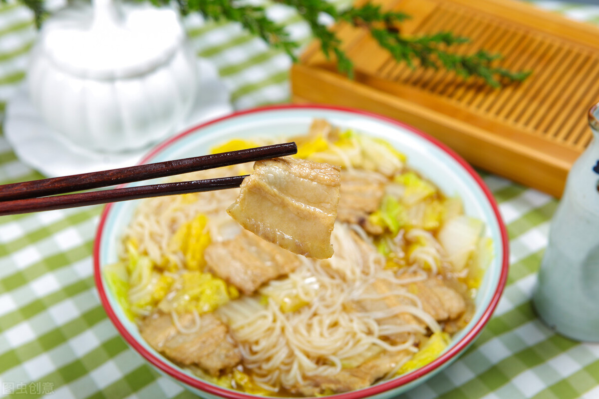 晚餐应吃什么不长肉,晚餐更要注意荤素搭配