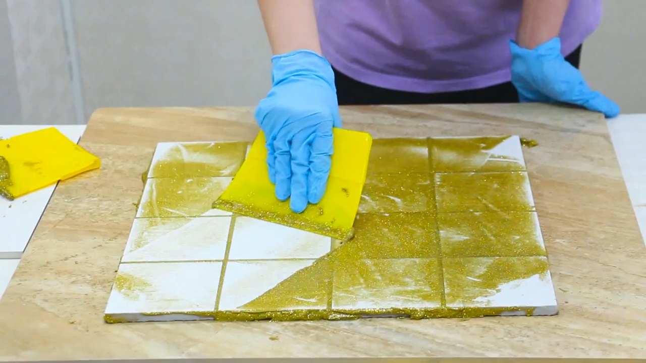 环氧彩砂美缝剂正确施工方法视频,环氧彩砂美缝剂施工最快方法