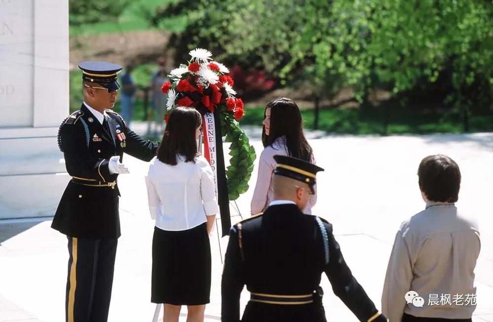 阿灵顿国家公墓站岗,阿灵顿公墓入葬标准