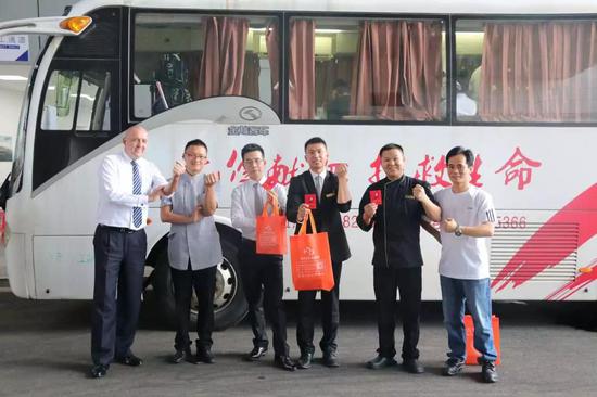 江西南昌县爱心献血传递真情,南昌爱心人士捐赠绿地铂瑞酒店