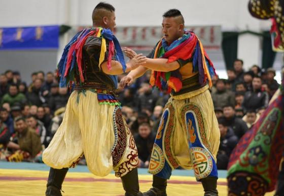 元朝人有多会玩?马球、放柳、围棋样样在行,关键还能全民马拉松