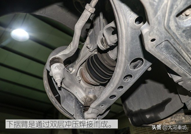 君威底盘千斤顶,别克君威发动机底盘图片解析