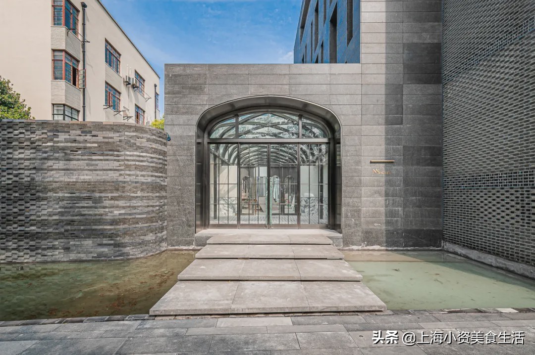 武康大楼和思南公馆哪个好,对比上海与武汉的武康大楼