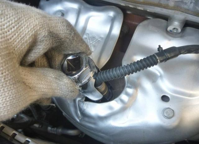 汽车年检为什么那么难,汽车年检不达标教你一招搞定