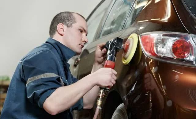 30万豪华个性有逼格的小车怎么选？汽车打蜡与镀晶有什么区别？