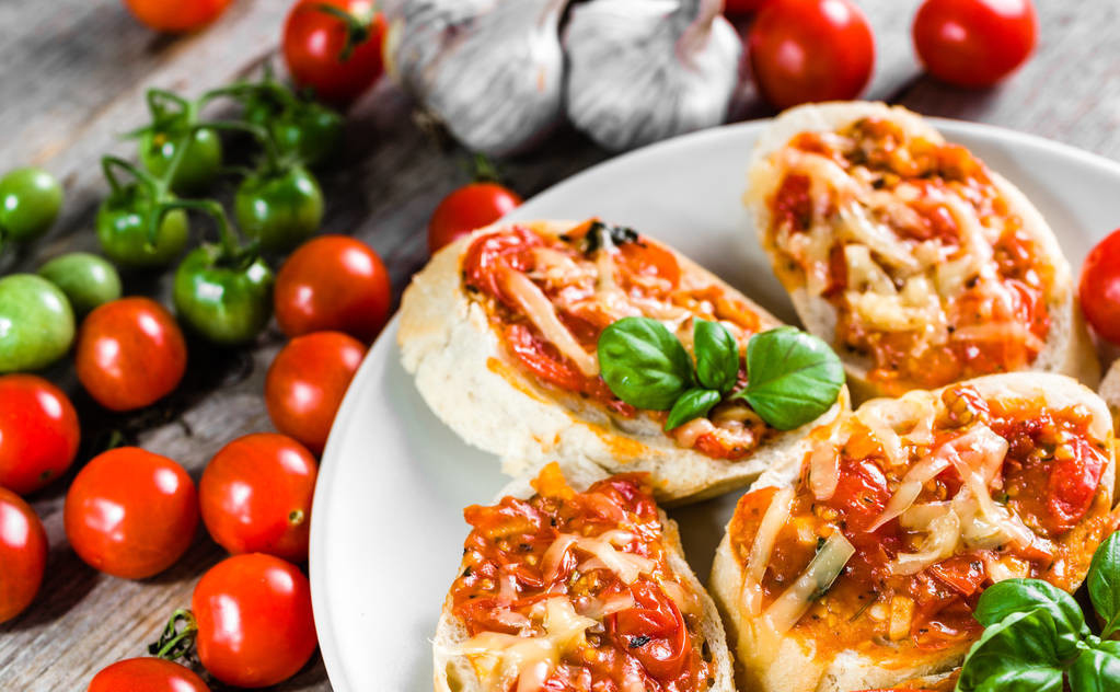 美的冰箱541升价格7999,变频净味大容量冰箱