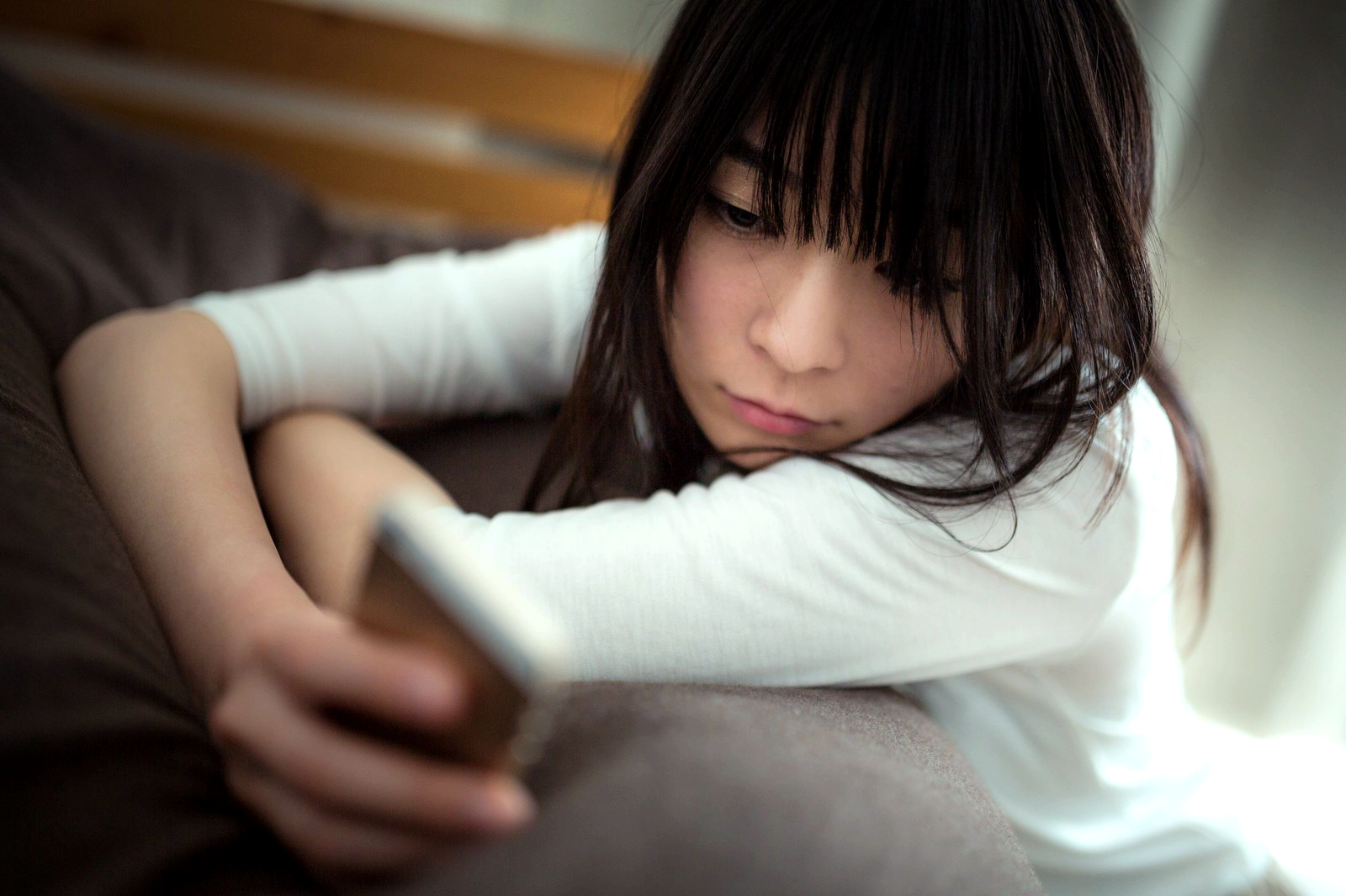 发现老公和别人暧昧,先别急着离婚,三招让你从容应对