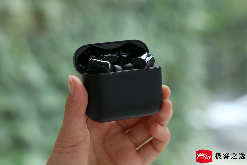 雷蛇战锤狂鲨v2有呼吸灯吗,雷蛇战锤狂鲨2有降噪吗