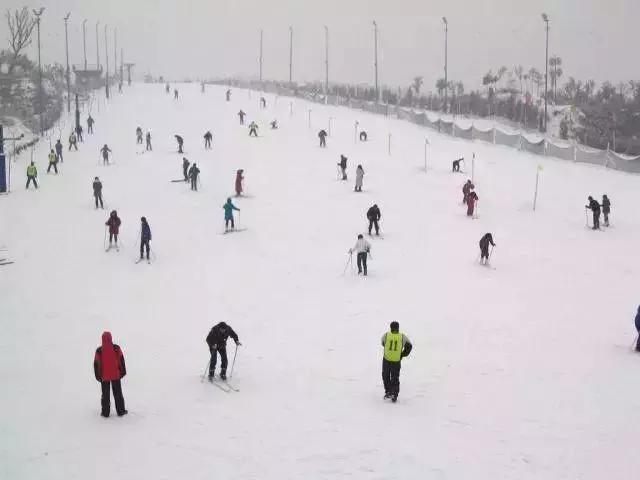 西安白鹿原滑雪攻略,西安滑雪的地方有哪些景点