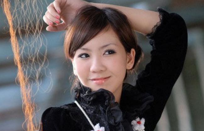 被搜索65万次,裸模*筱雨张**:为了自己的梦想愿意奉献一切