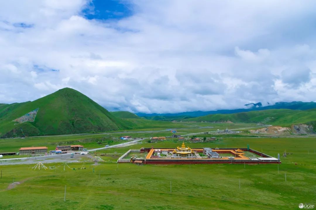 从康定开始一路都是绝美风景,从康定到新都桥景色视频