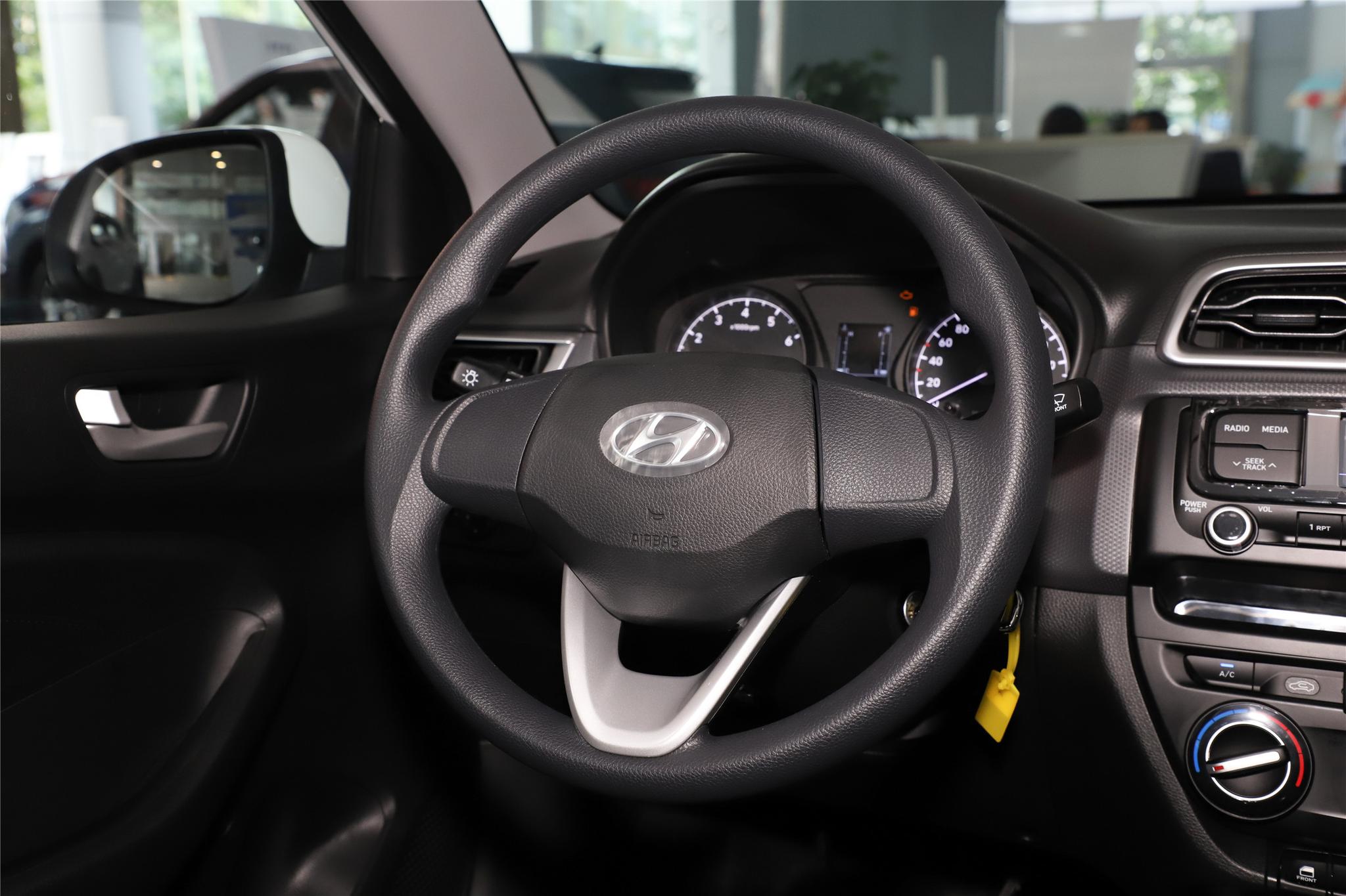 5.1l油耗算高吗,瑞纳最新款自动挡