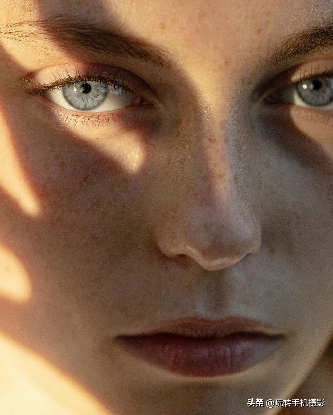 为什么有些人的照片很有质感,全身照片用什么拍出高级感