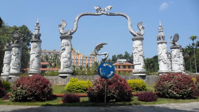 西双版纳热带雨林徒步游记,十年徒步中国在线阅读