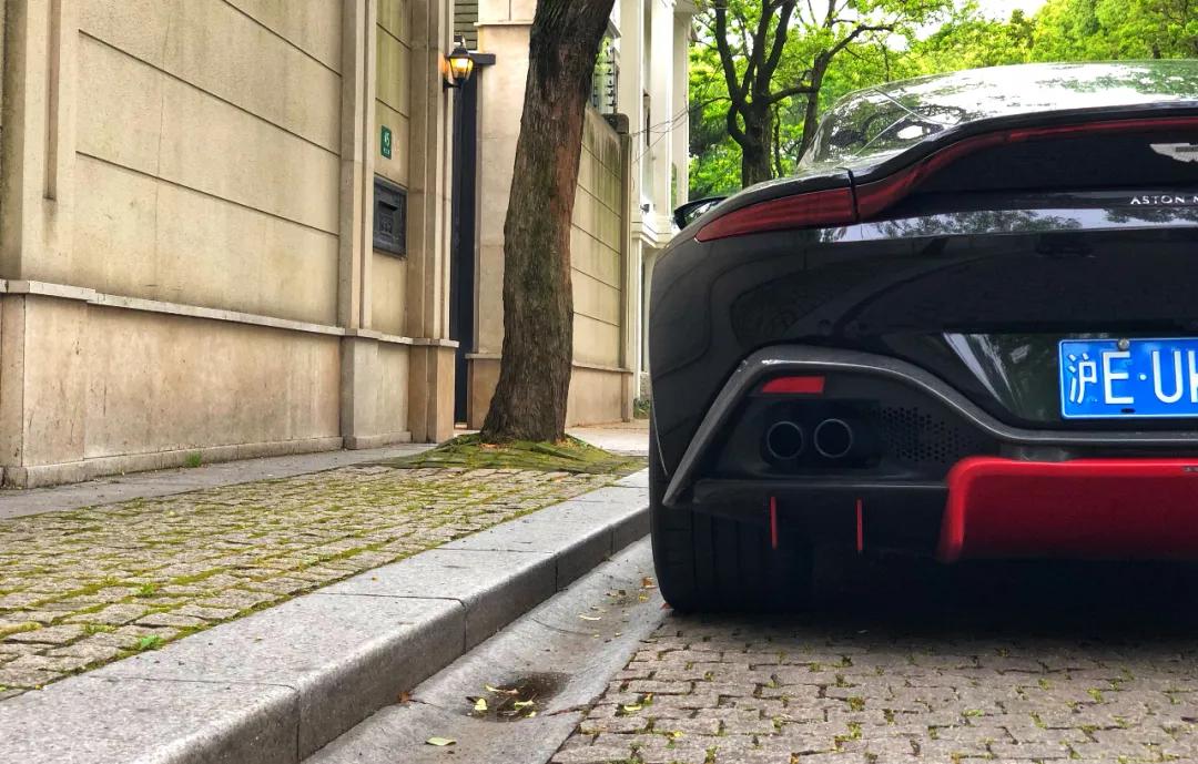 v8vantage2023,v8vantagev12vantage