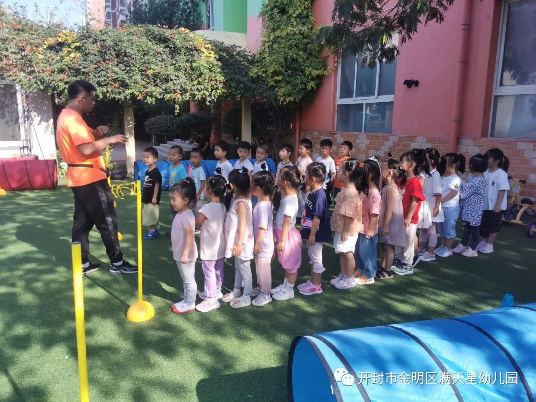 幼儿园开学第一周精彩掠影,幼儿园开学第一周快乐时光