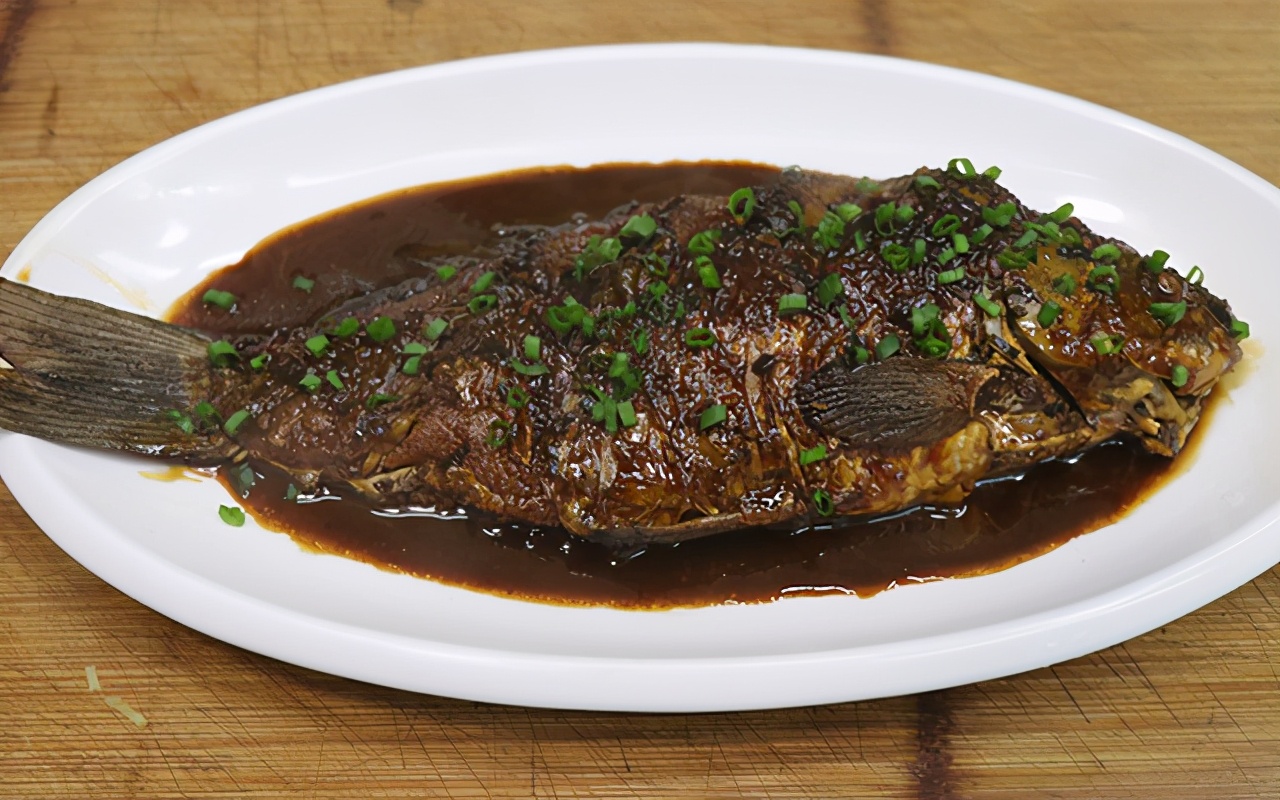 煎鱼不粘锅的技巧妙招姐,如何煎鱼不粘锅不破皮的技巧