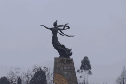 早上6点，去蒙顶山买茶是一种什么体验？