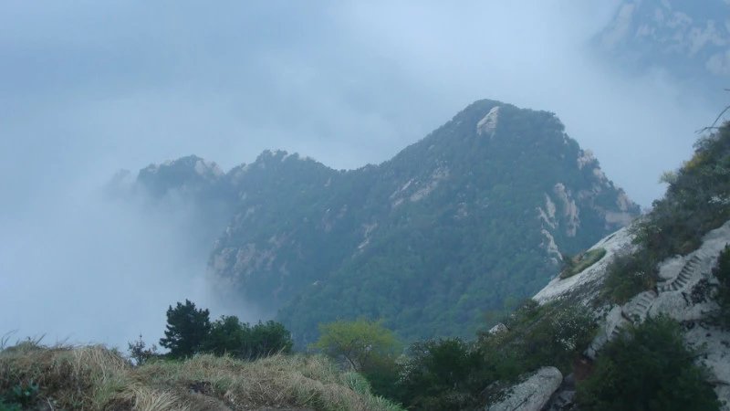 华山北峰到中峰东峰时间,北峰到东峰一定通过中峰吗