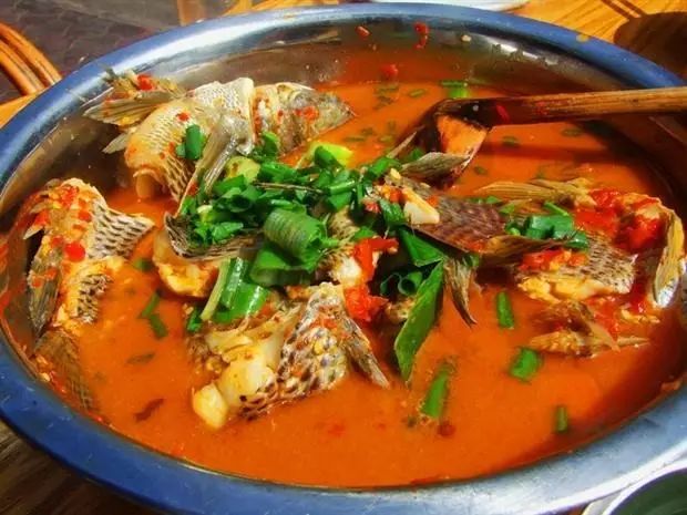 成都这座古城从不缺幻想和故事,四川藏着一个静谧古城