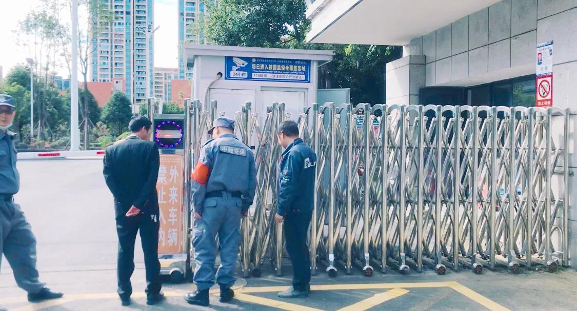 电动伸缩门轮子轴承怎么更换维修,电动伸缩门更换轮子