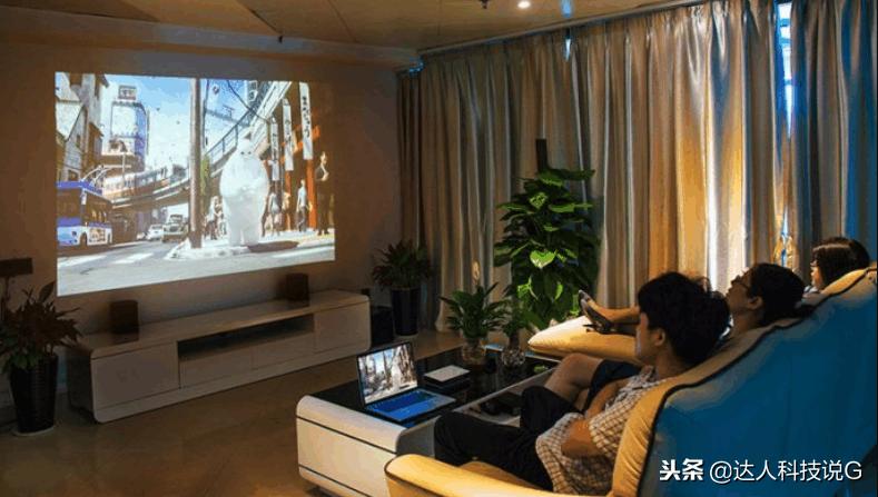 偷偷给电视装一“神器”,不用有线,不用大锅,全家开心看电视