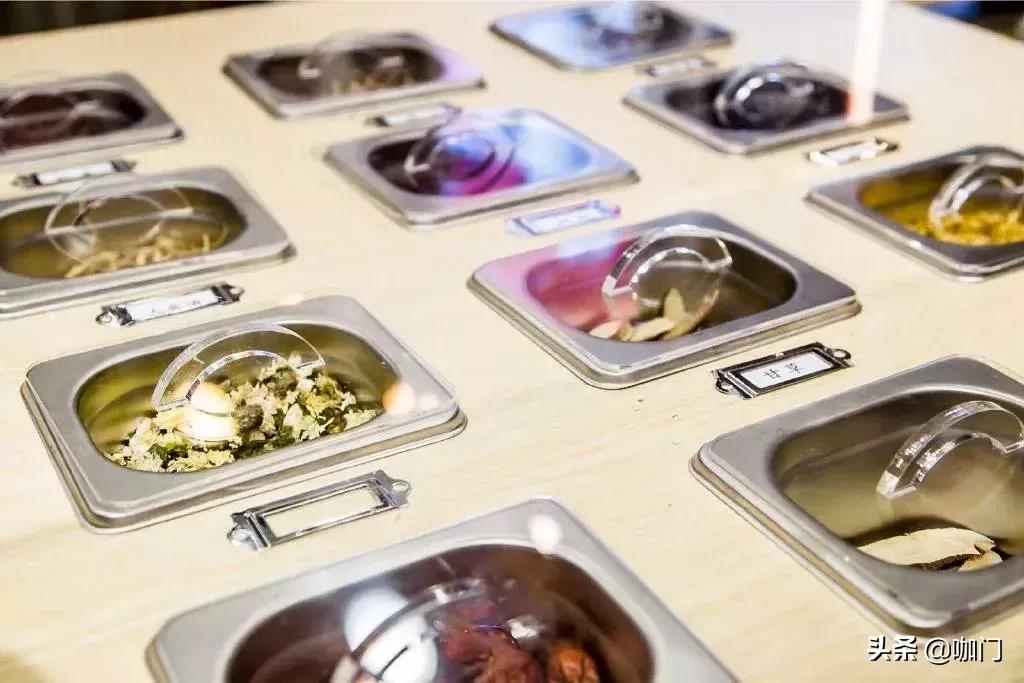 喜茶乐乐茶奈雪的茶哪家更值得去,奈雪的茶喜茶排名