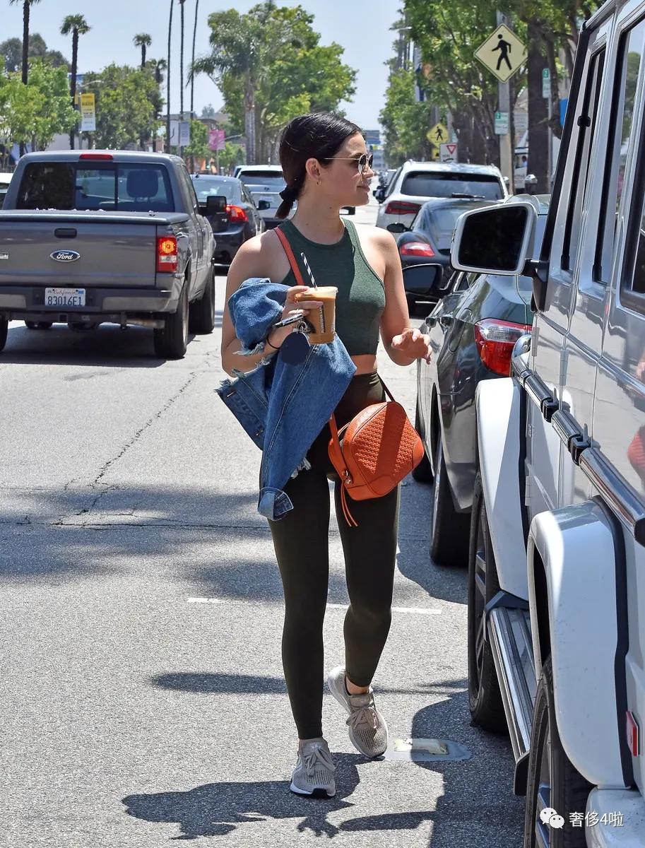 lucyhale演过的电影,lucyhale牛仔外套