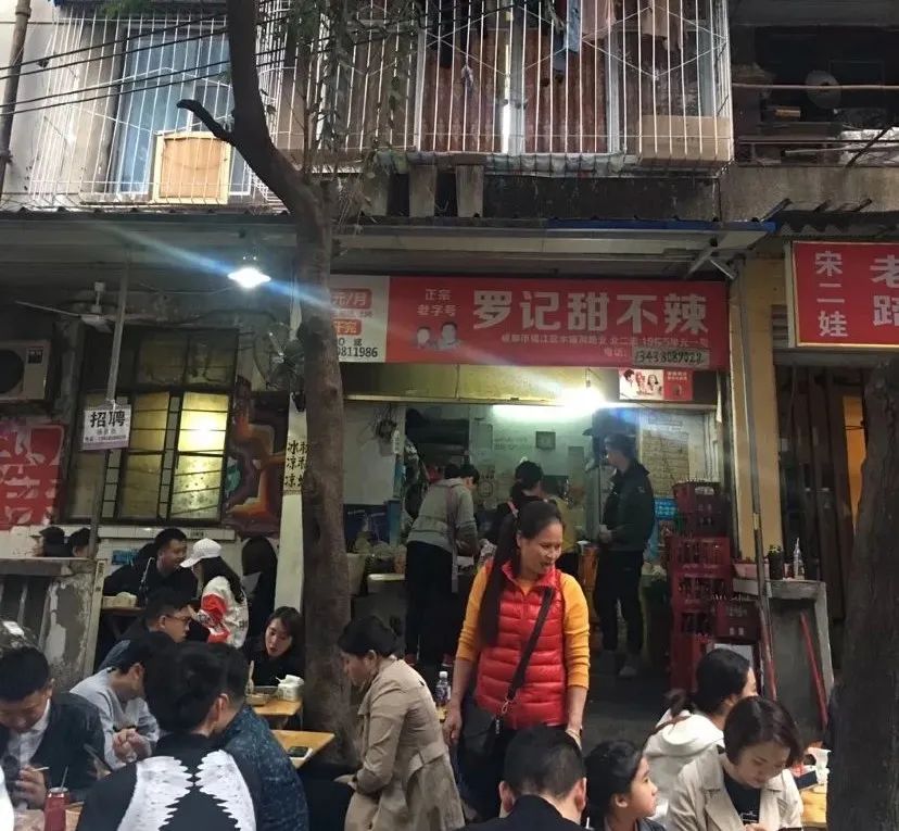 牛市口到望平坊，看成都地摊如何珍藏城市烟火气