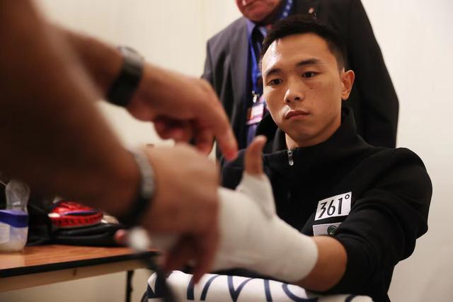 徐灿被ko视频全集,徐灿被击倒比赛