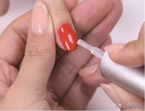 如何涂美甲油教程视频,美甲师怎么用甲油胶做美甲