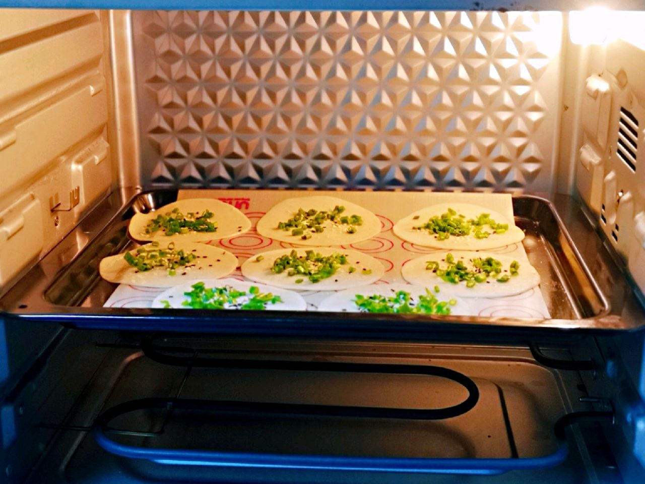 饺子皮剩下来怎么利用起来,饺子皮多了怎么办又快又好