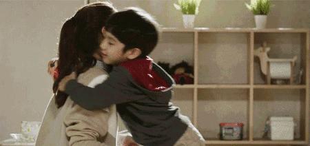 刘强东姐姐难产,刘强东妹妹羊水栓塞朋友圈