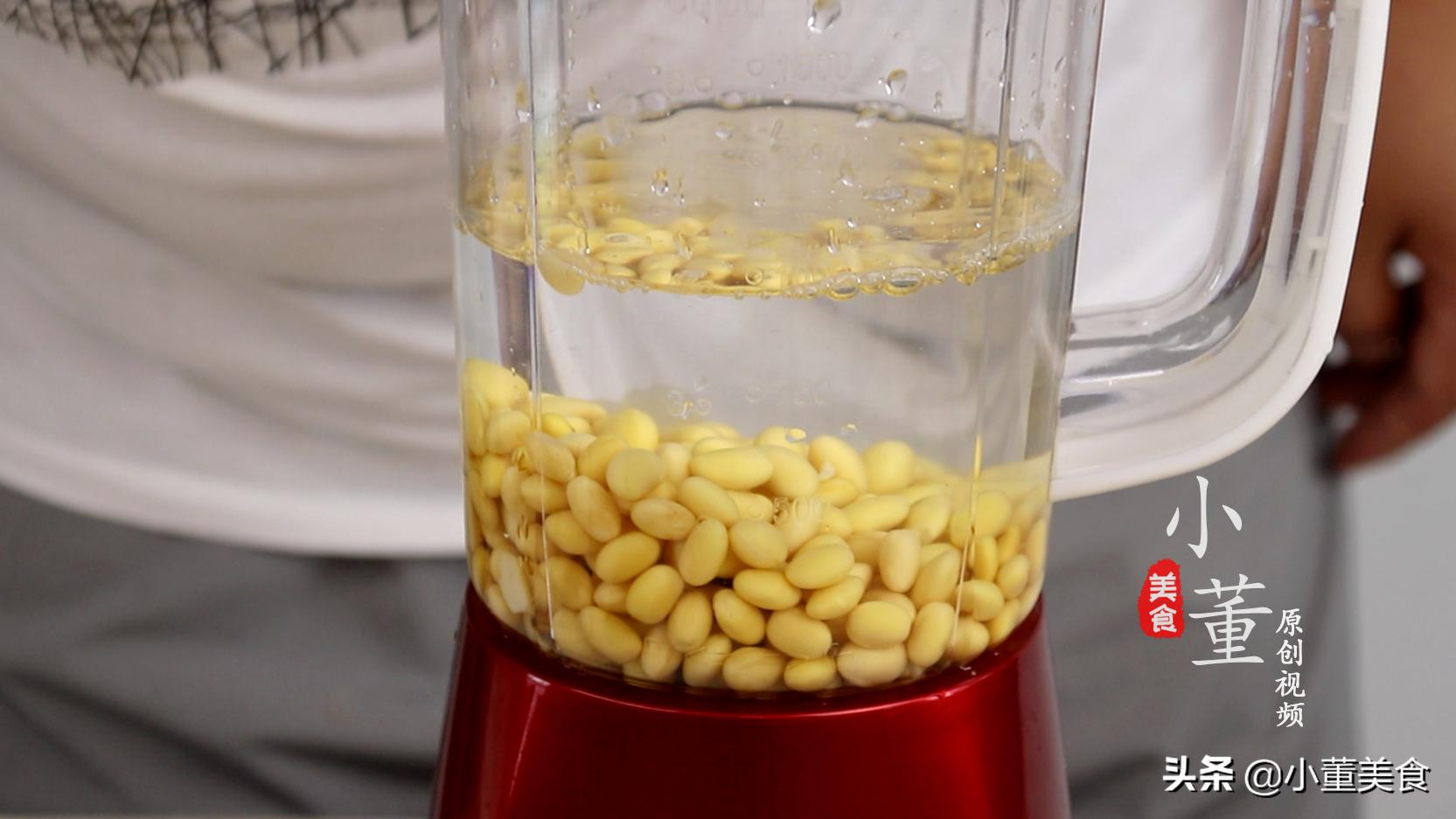 简单自制豆腐脑做法视频,在家自制豆腐脑鲜嫩爽滑入口即化