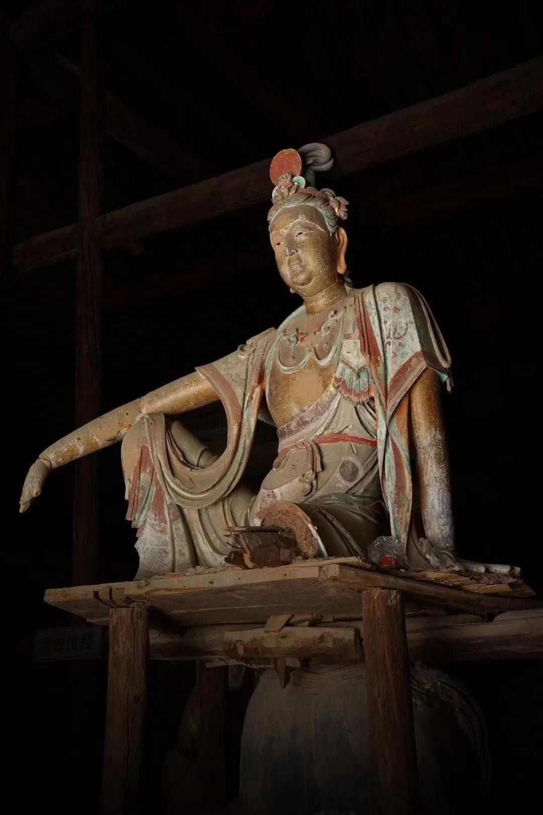 走进春天的秘密花园,走进佛教圣地