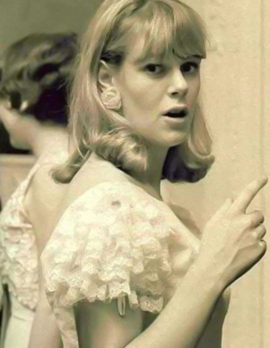 安妮公主刁难戴安娜,安妮公主被骂