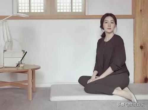 国民女神被曝用腹语骂人，私下难相处，经常责骂工作人员