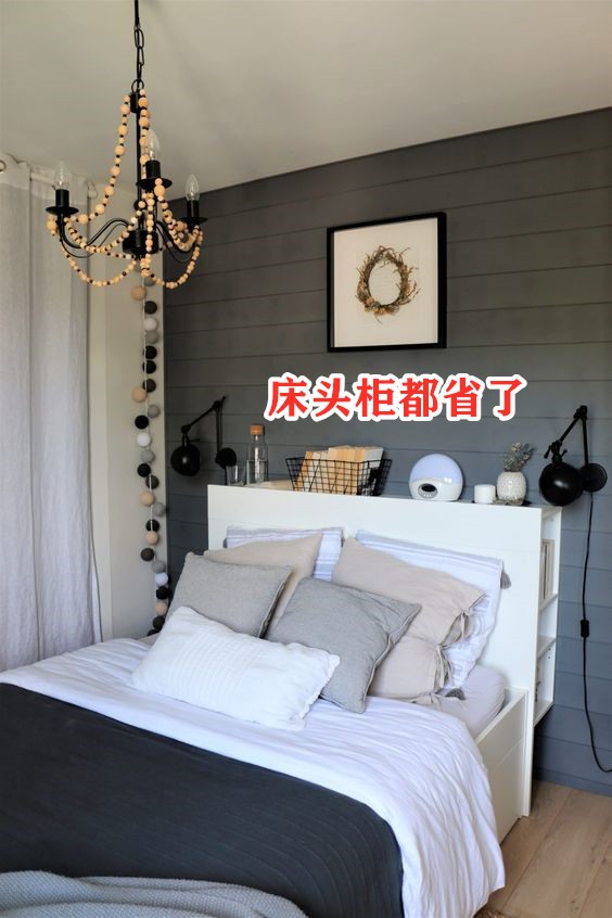 床边超窄夹缝加高床头柜,床头做半高隔断柜