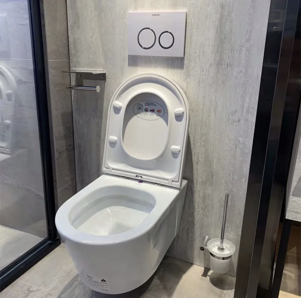 壁挂式马桶优缺点,壁挂马桶为何受欢迎