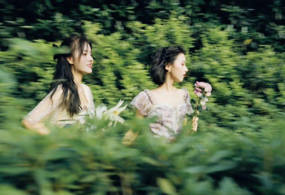 你放不下的是曾经的回忆,你忘不掉的只是过去而已