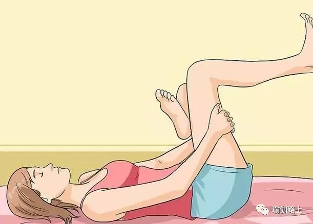 睡前15分钟床上瑜伽完整版,睡前瑜伽10分钟入门
